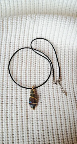 Colgante Cuarzo Titanio Arcoíris