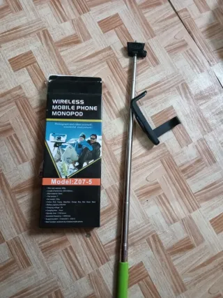 Palo selfie inalámbrico Z07-5
