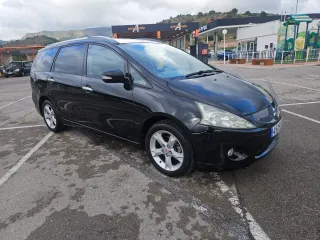 Mitsubishi Grandis 2008