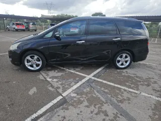 Mitsubishi Grandis 2008