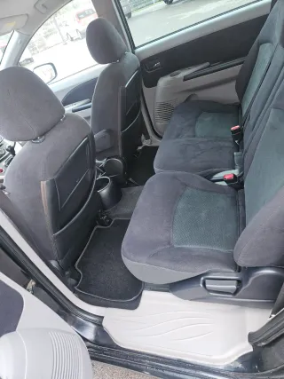 Mitsubishi Grandis 2008