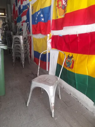 50 Sillas Tolix