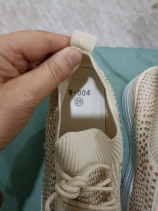 Scarpe donna beige/oro W-004