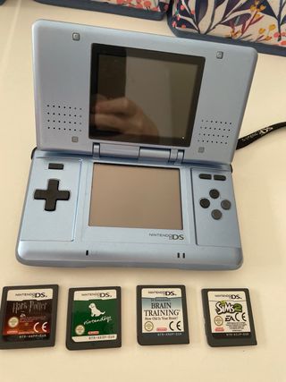 Nintendo DS Blu con 4 giochi
