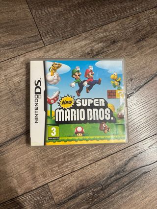 Nintendo 3DS Rosa + 4 Giochi