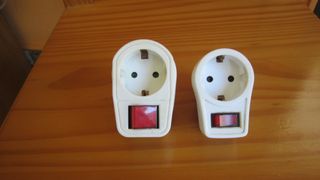 Adaptadores Enchufe con Interruptor