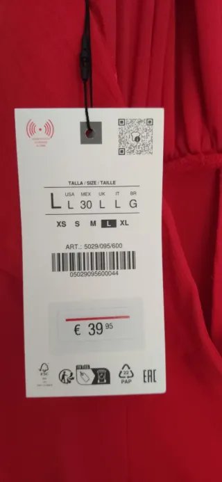 Mono Zara nuevo en color rojo, cuello halter.