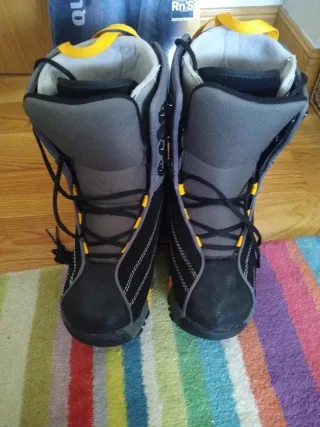 Set Snowboard Quechua Botas y Fijaciones