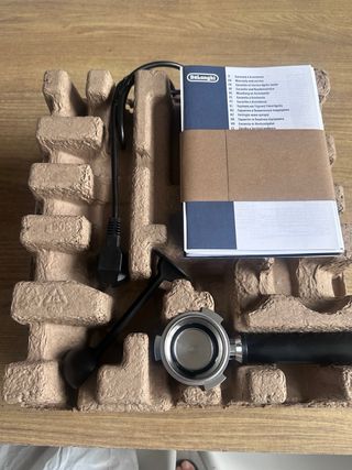 Cafetera DeLonghi EC685.BK EX:4