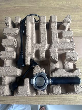 Cafetera DeLonghi EC685.BK EX:4