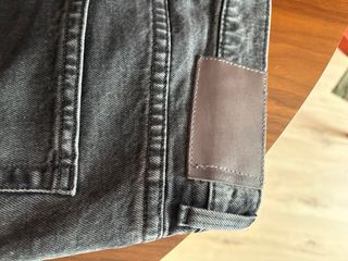 Pantalones vaqueros grises oscuro Mango