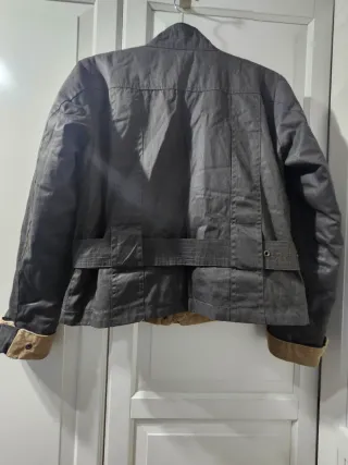 Cazadora Belstaff verde caqui y Beige