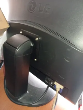 Monitor LG 19 LED VGA e DVI