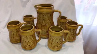 Juego cerveza cerámica jarra y vasos