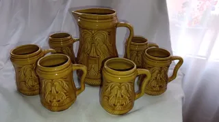 Juego cerveza cerámica jarra y vasos