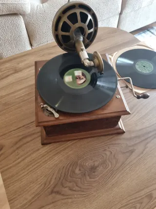 Gramófono NIRONA Antiguo 1925