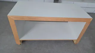 Mueble auxiliar blanco y madera