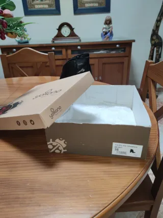 Botín Tacón YOKONO Talla 38 Negro