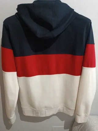 Sudadera cremallera Zara