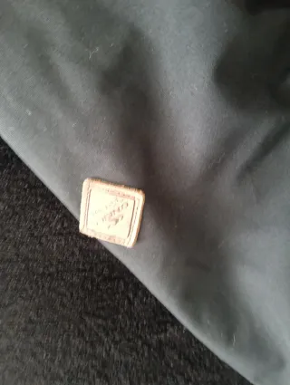 Abrigo O'Neill negro con capucha