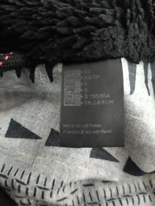 Abrigo O'Neill negro con capucha