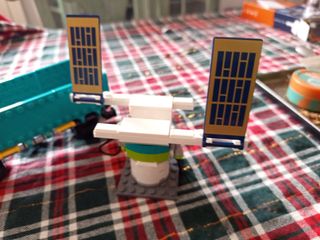 Lego Tren Vagón Porta Satélite Set 60337