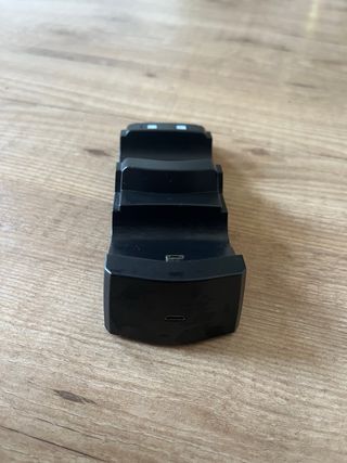 Cargador Doble Mandos PS4 + Cable USB