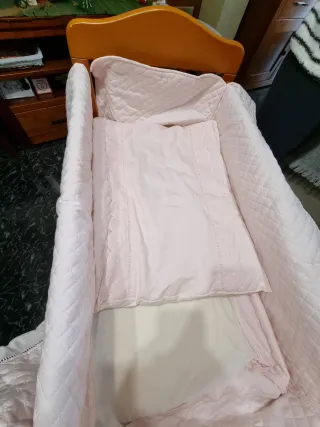 Cuna Balancín de Madera Maciza + Colchón y Vestido