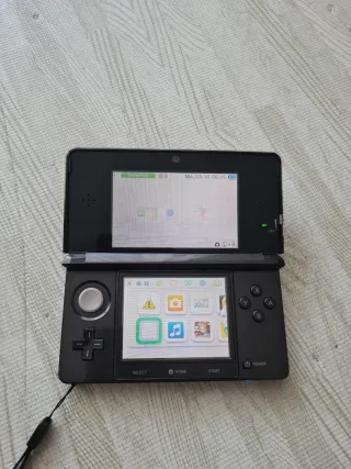 Nintendo 3DS Negra Sin Uso