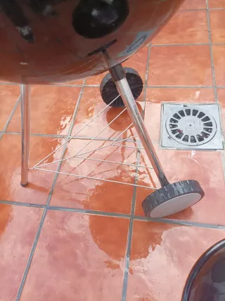 Barbacoa de jardín negra