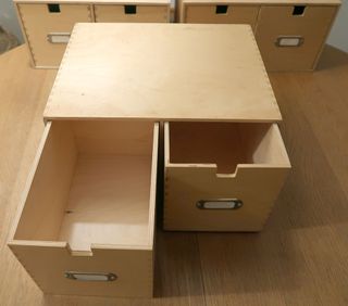 Cajonera de madera con 2 cajones