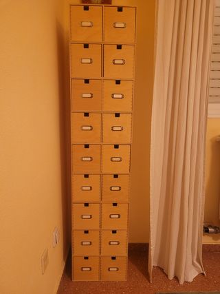 Cajonera de madera con 2 cajones