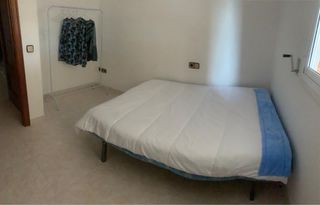 Habitación con cama doble zona céntrica de Mataró