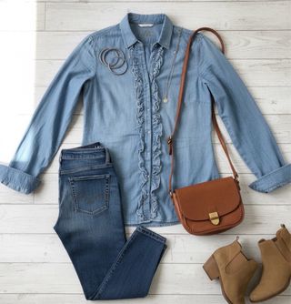 Camisa vaquera Massimo Dutti con volantes