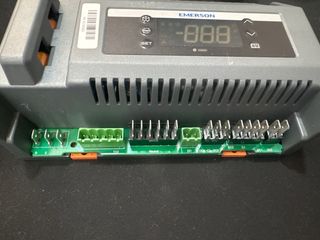 Emerson XCM25D Control Termostato Dixell