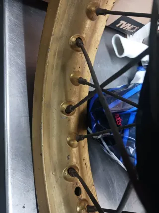 Rueda trasera moto enduro 74