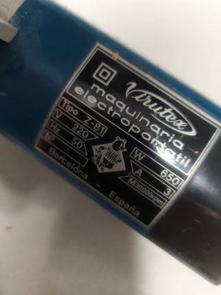 Fresadora Virutex Z81 con accesorios