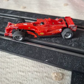 Scalextric Compact Ferrari F2008