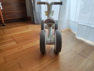 Bicicleta sin pedales correpasillos