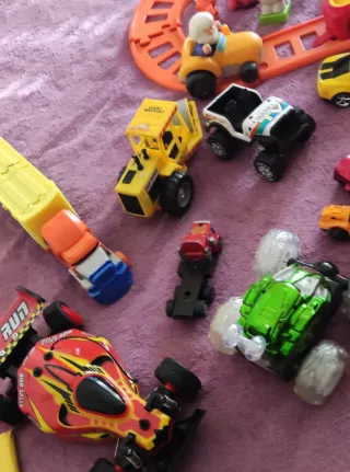 Lote de juguetes varios