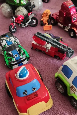 Lote de juguetes varios