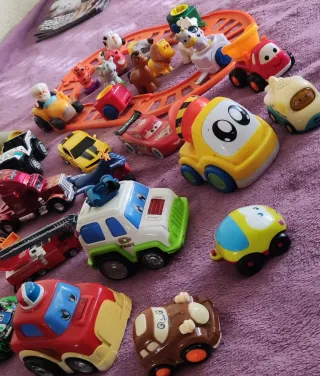 Lote de juguetes varios