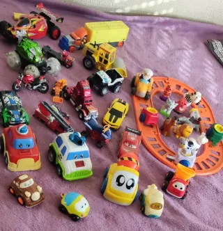 Lote de juguetes varios