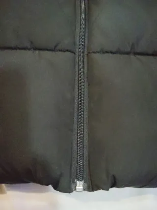 Abrigo acolchado mujer con capucha