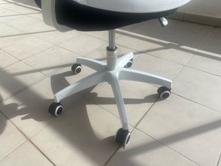 Silla de Oficina Hbada J1 Apoyabrazos Plegable