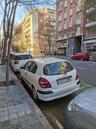 Nissan Almera 2002