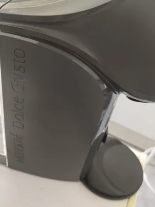 Cafetera Dolce Gusto Negra