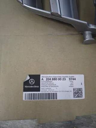 Rejilla Delantera Mercedes W204 2012