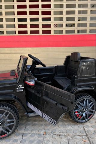 Coche eléctrico infantil Mercedes AMG