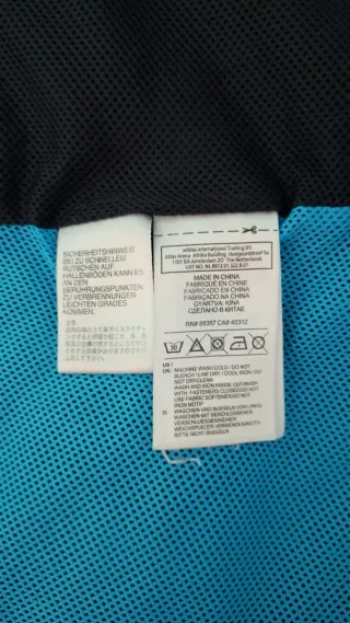 Chaqueta Liverpool Football Club.